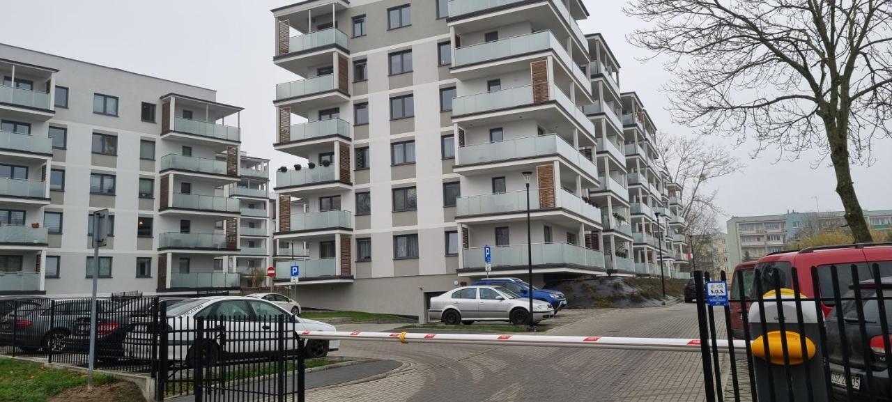 Apartament Unibal ชเตชชีแนค ภายนอก รูปภาพ