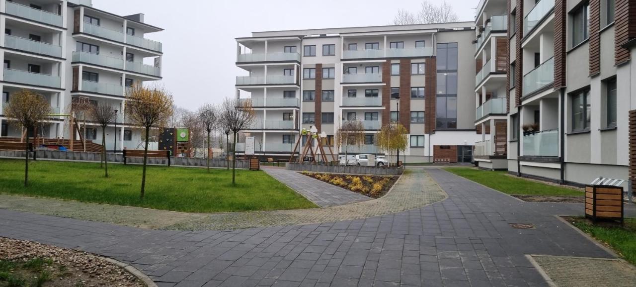 Apartament Unibal ชเตชชีแนค ภายนอก รูปภาพ