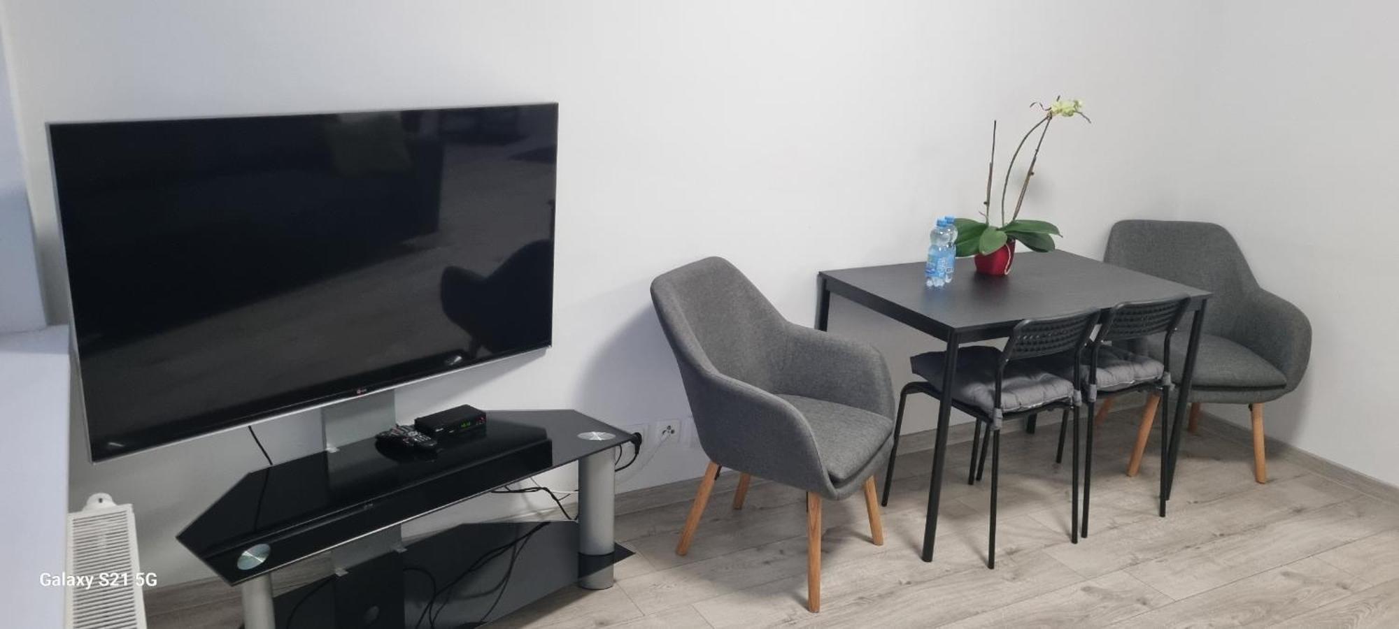 Apartament Unibal ชเตชชีแนค ภายนอก รูปภาพ